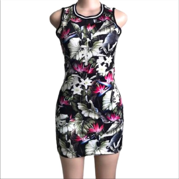 TOPSHOP FLORAL DRESS - Picture 2 of 10